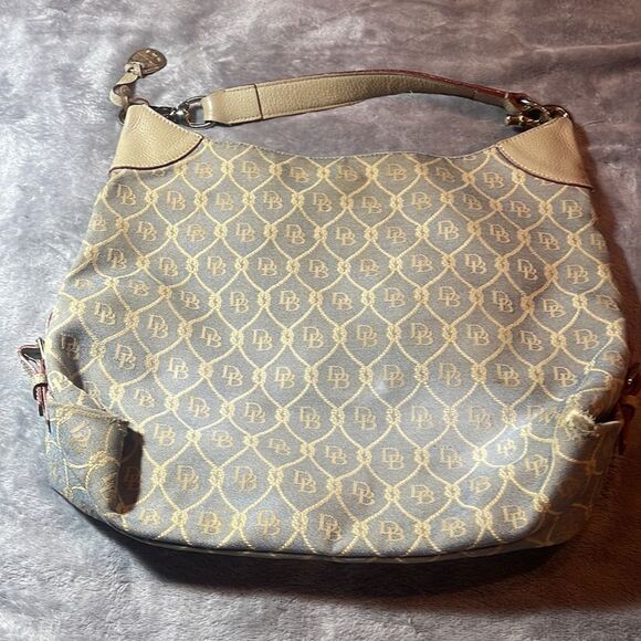 Dooney & Bourke purse - Picture 6 of 14